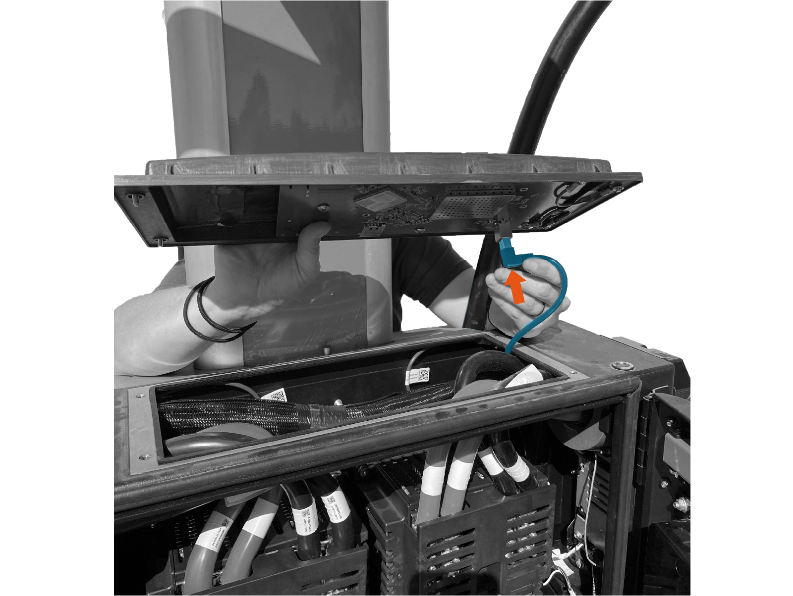 Technical illustration depicts the procedural step.