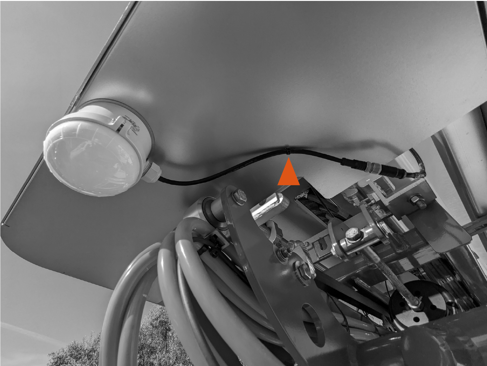 Technical illustration depicts the procedural step.