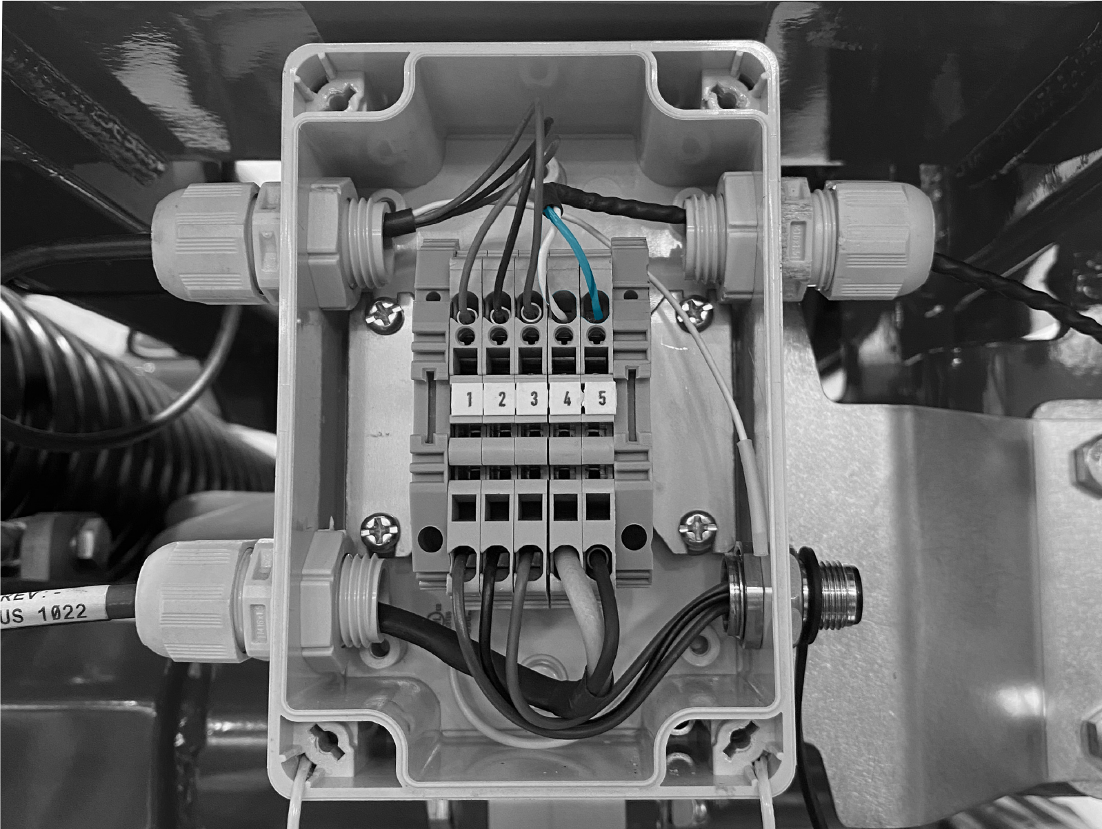 Technical illustration depicts the procedural step.