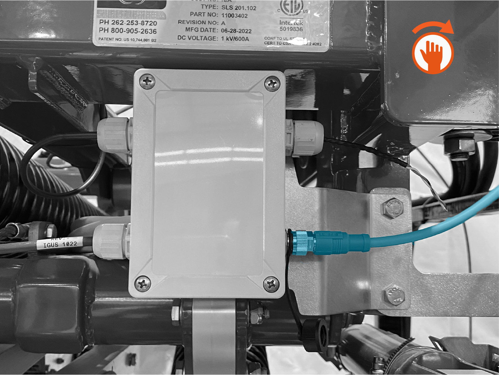 Technical illustration depicts the procedural step.