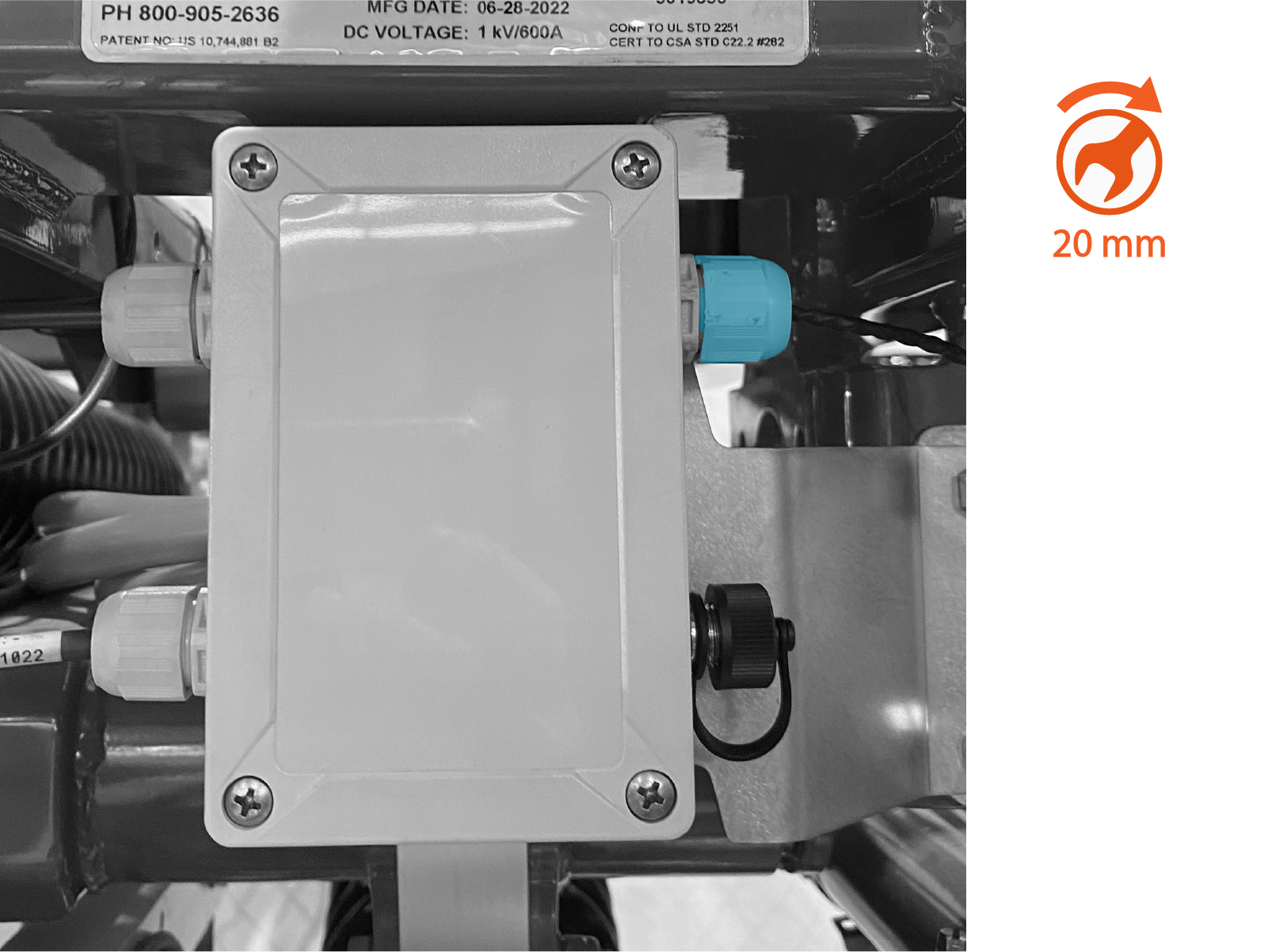 Technical illustration depicts the procedural step.